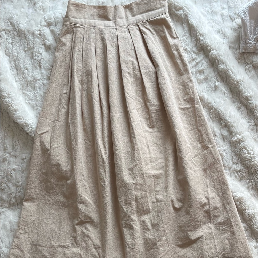100% Cotton Beige Pleated Skirt
